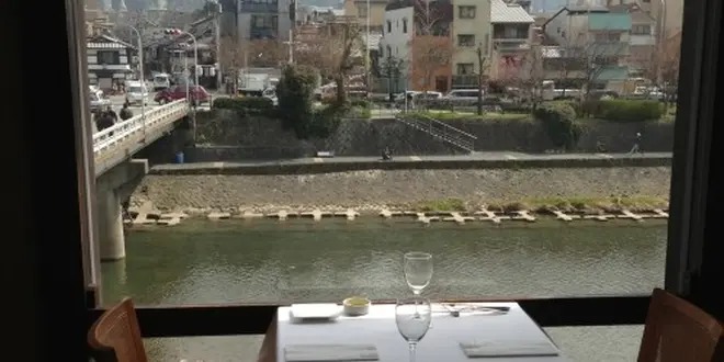 鴨川をのぞむ京野菜イタリアン＆アンティークカフェ♪