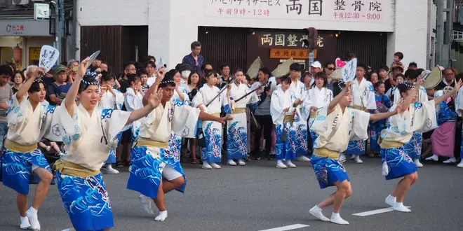 阿波踊りを見る旅