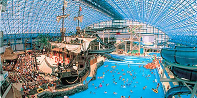 天気を気にせず子連れ旅行でハワイアンズ