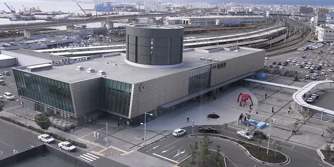 函館駅についたらまずここ寄っちゃうべさ
