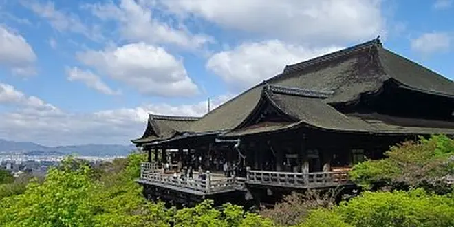 バスもいいけど・・・清水寺から八坂さん