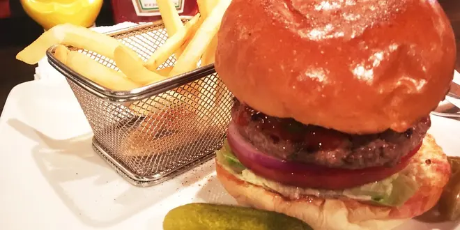 都内のハンバーガー食べ比べ◎