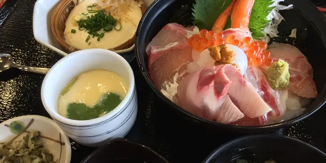 北浦の海鮮丼と、豊田の大藤棚
