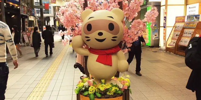 狸小路は、西側が面白い