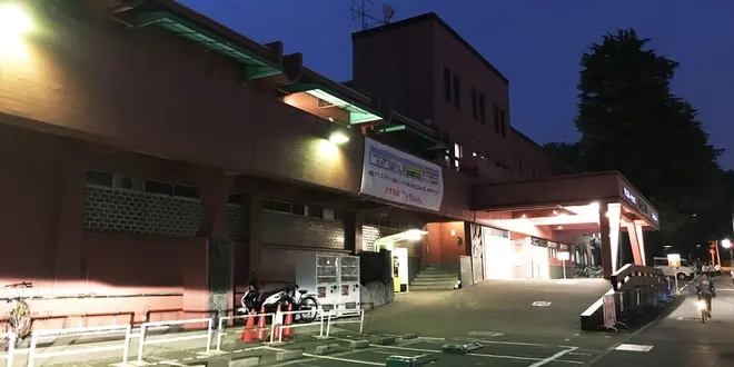 外苑でフットサルして仲間と行く時の【朝・昼・晩】