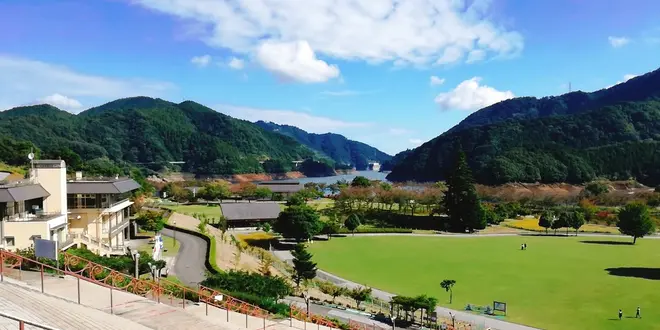 【神奈川県唯一の村】清川村でカヌーと宮ケ瀬ダム放流を楽しむ