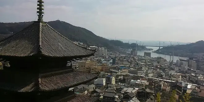 箱庭的都市尾道、山から見るか?海から見るか?