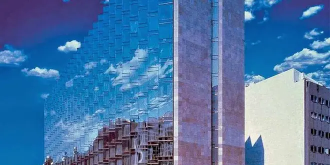 香港