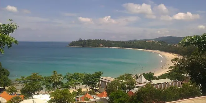 日本人少なめまったりPhuket (katabeach)サーフィン1人旅