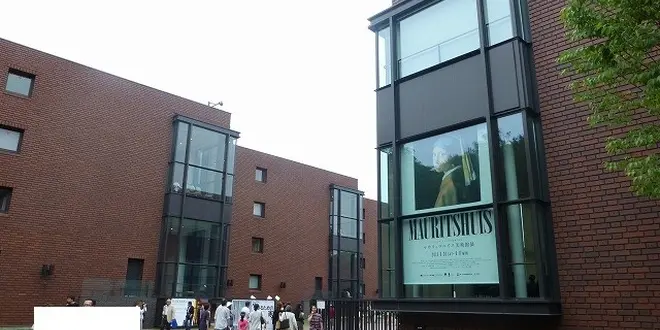 着物で散歩　新印象派展
