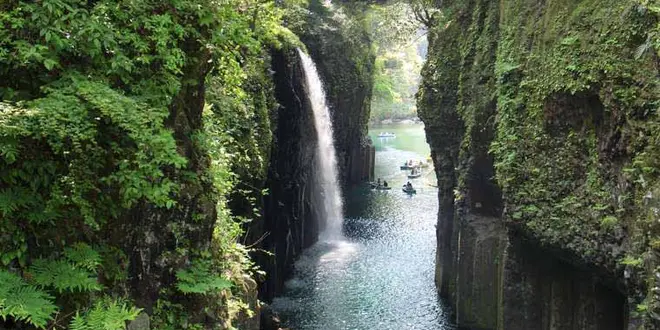 新緑:高千穂峡＊別府温泉旅行