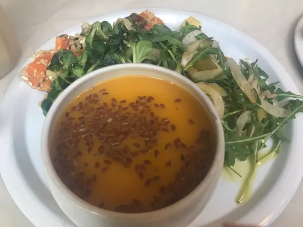 サラダランチ