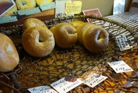 ベーグルやサンドイッチ、ケーキまで♡