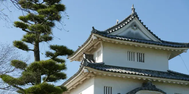 丸亀城と丸亀定番グルメ、第62番から始める四国巡礼の旅