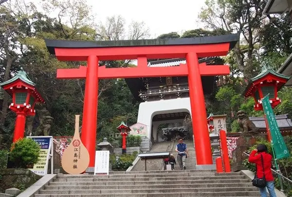 江島神社中津宮