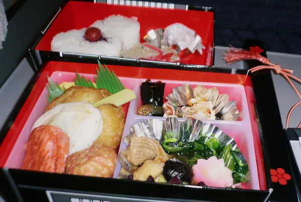 お弁当は、”利家御前”です