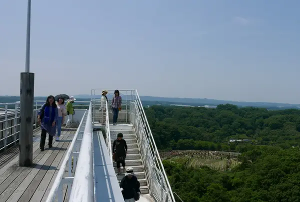屋上デッキに出れるのです