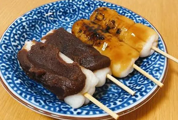 槍かけだんご かどや