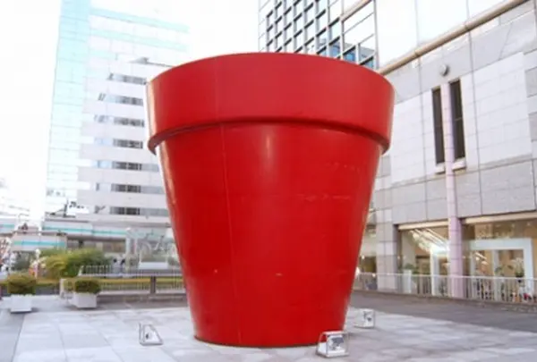ファーレ立川アート群