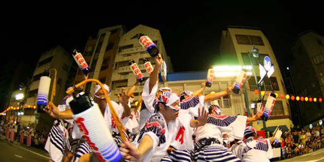 阿波踊りを楽しみながら満喫の高円寺デート！お昼から夜まで。