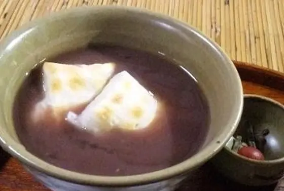 冬は赤福ぜんざい