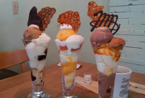 パフェも楽しめる