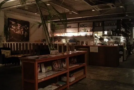 2F カフェ