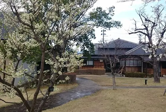 施設内
