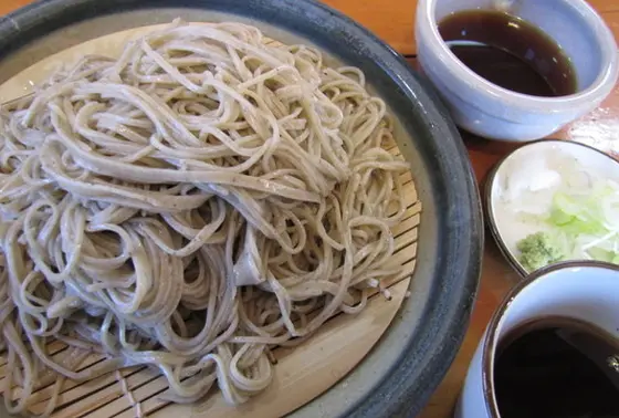 ツルツルっと豪快にすすりたい