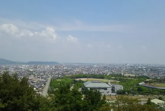 宝殿山山頂付近から