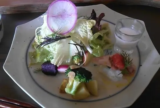 野菜たっぷりのプレート