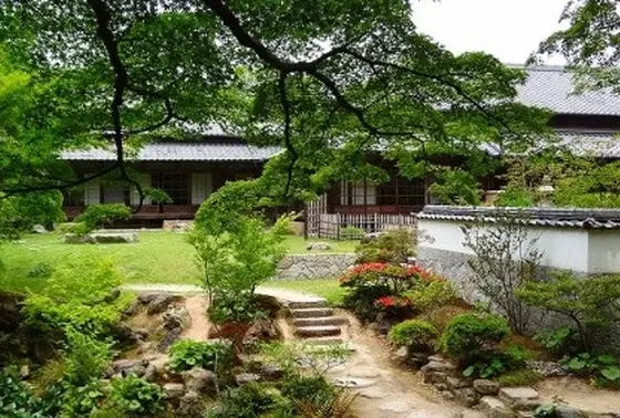 長府毛利邸