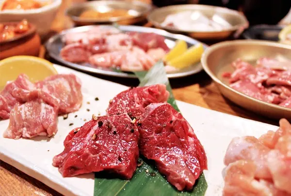 大衆焼肉ホルモン酒場 とりとん名駅3丁目店