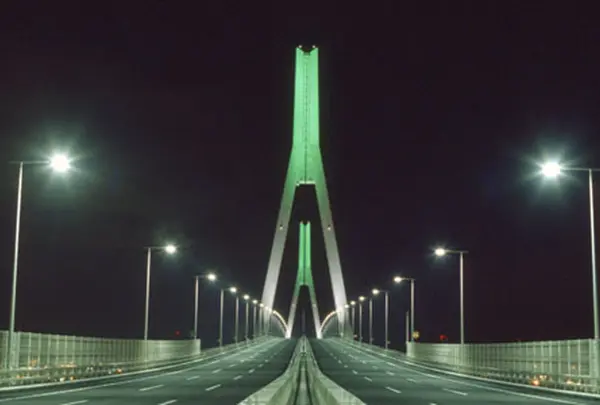 鶴見つばさ橋