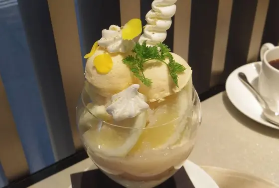 毎月変わる季節限定のパフェ