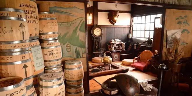 江戸時代のカフェはきっとこんな感じ。築230年の古民家の荘厳な空気を珈琲の香りとともに楽しむ。