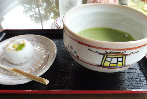 お抹茶ブレイクです…！