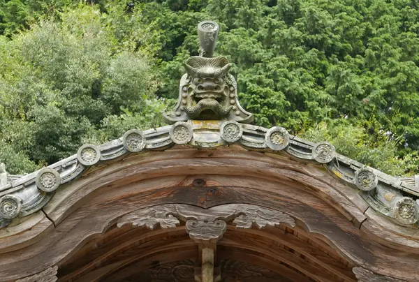 鬼瓦が面白いのです。