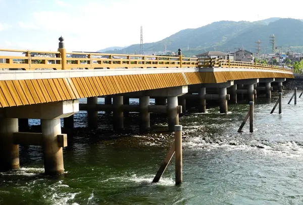 宇治橋