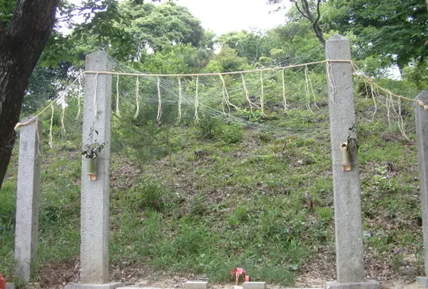 白鳥塚古墳