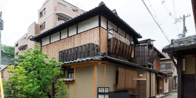 京町家でほっこりお泊まり＆清水エリアのローカルごはん