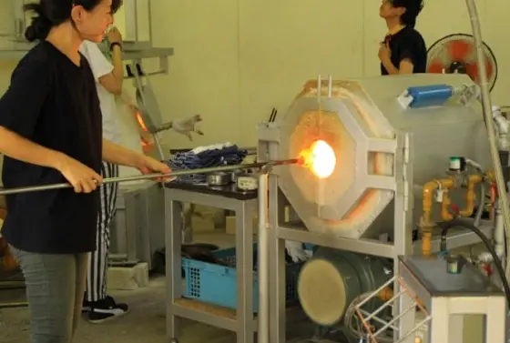 ガラス吹きができます！