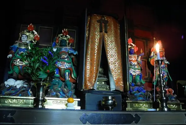 深夜の青い四天王