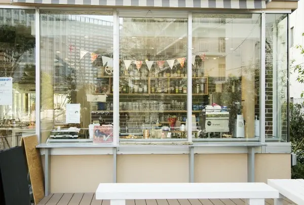 Cafe & Hall Ours (アワーズ)