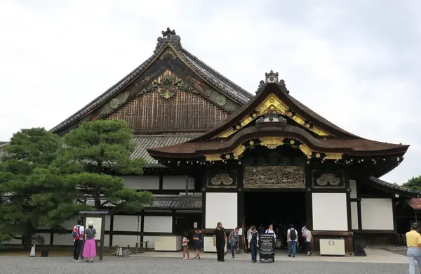 二条城といえばこの風景
