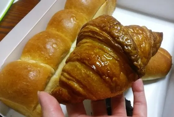 洋菓子屋さんのパンだけど