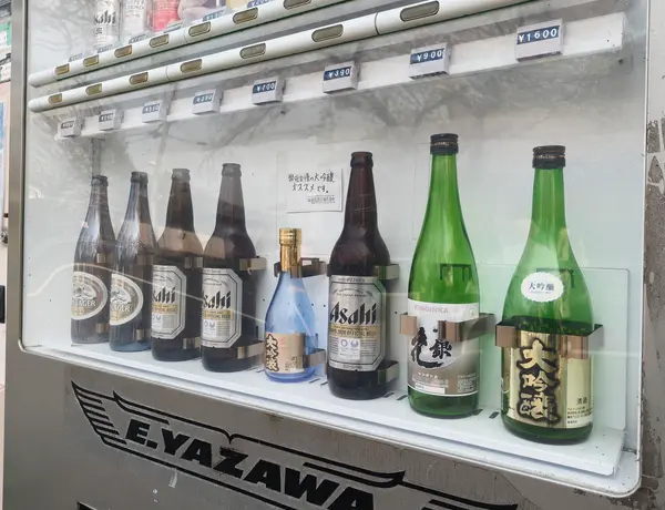 店舗前の自販機を見ると