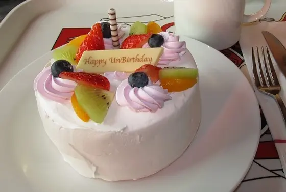アンバースデーケーキ