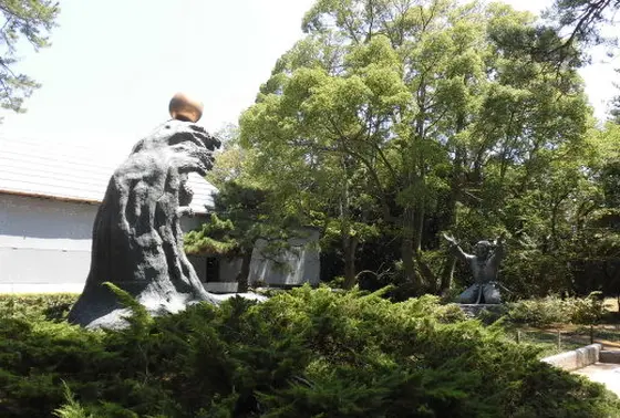 ムスビの御神像