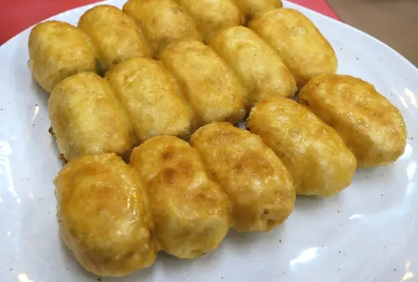 （有）カリットギョウザ黄金